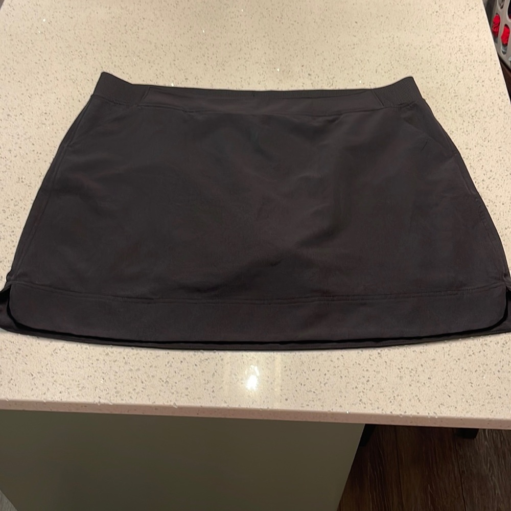 Black Tennis Skirt/32• Brand/XXL